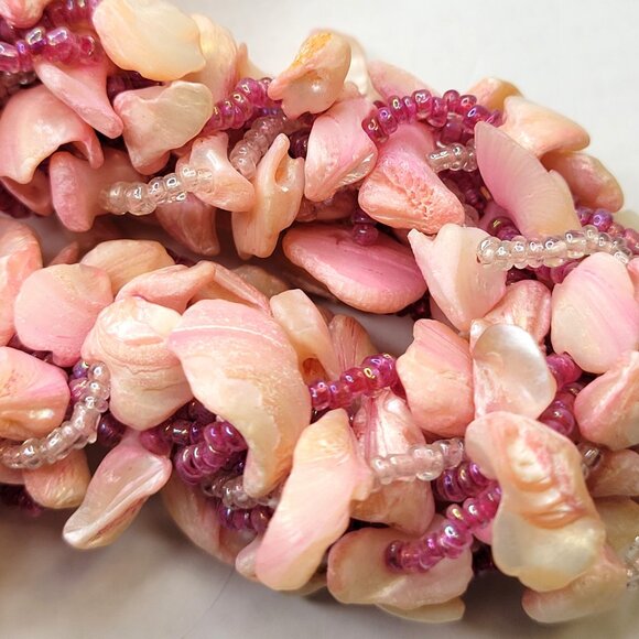 Chunky Pink Shell Chips and Pink Beads Bib Necklace - Picture 5 of 12